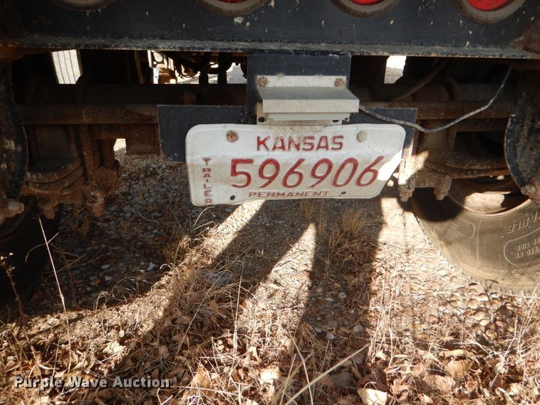 image for item GE9584 1999 Neville end dump pup trailer