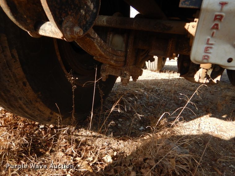 image for item GE9584 1999 Neville end dump pup trailer