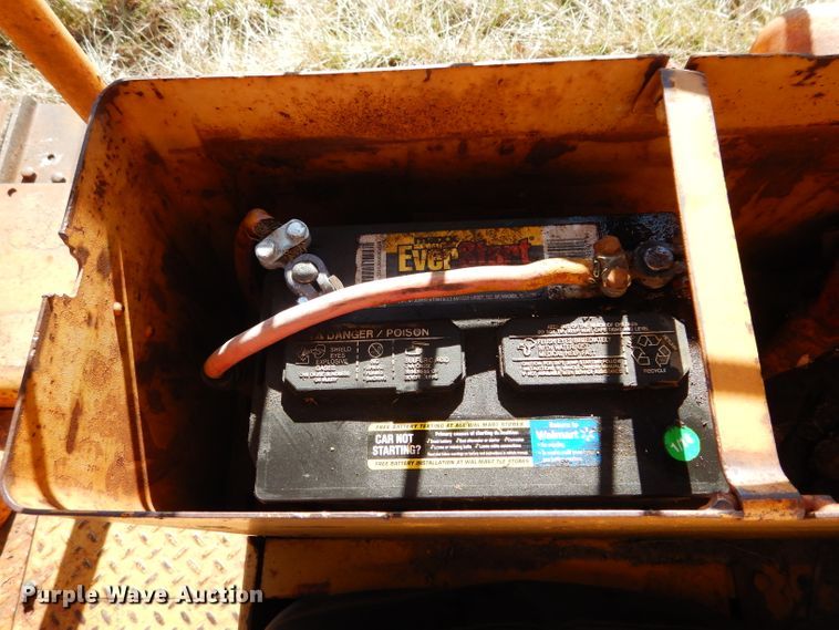 image for item GF9831 1972 Caterpillar D5 dozer