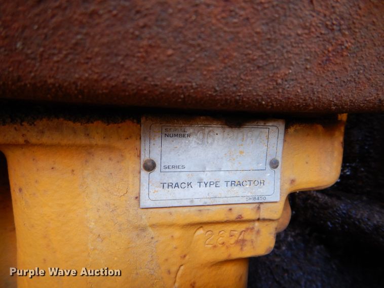 image for item GF9831 1972 Caterpillar D5 dozer