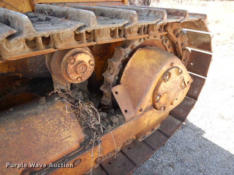 image for item GF9831 1972 Caterpillar D5 dozer