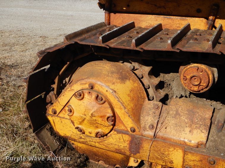 image for item GF9831 1972 Caterpillar D5 dozer