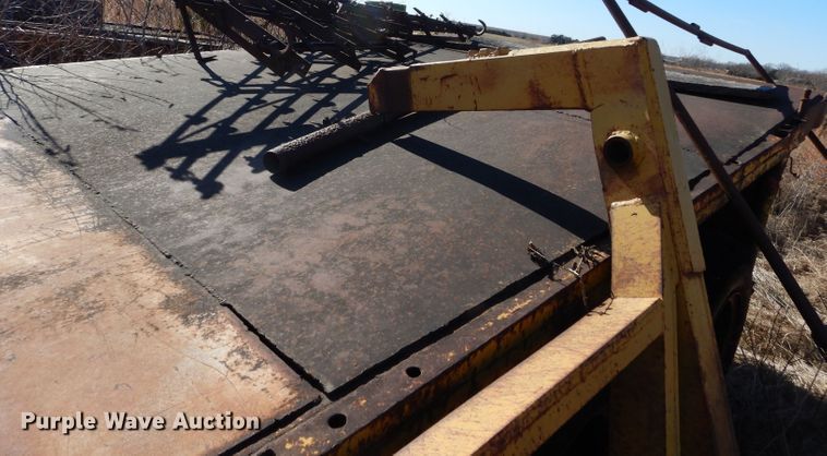 image for item GF9831 1972 Caterpillar D5 dozer