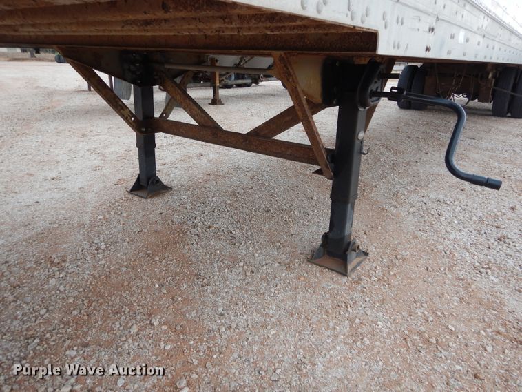 image for item GF9838 1990 Fruehauf FB915-12-53LP dry van trailer