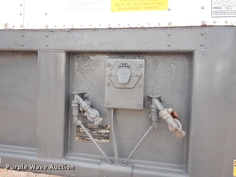 image for item GF9838 1990 Fruehauf FB915-12-53LP dry van trailer