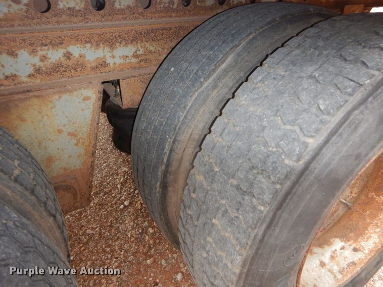 image for item GF9838 1990 Fruehauf FB915-12-53LP dry van trailer