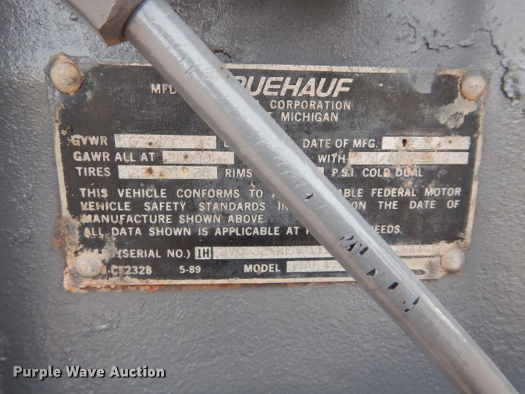 image for item GF9838 1990 Fruehauf FB915-12-53LP dry van trailer