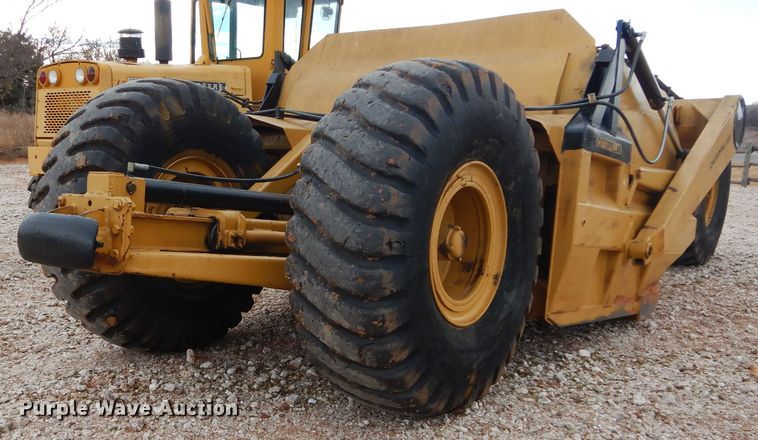 image for item GF9844 Caterpillar 60 scraper