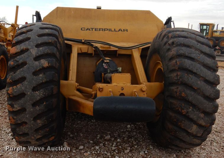 image for item GF9844 Caterpillar 60 scraper