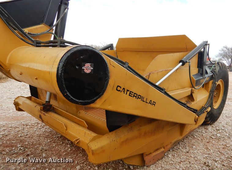 image for item GF9844 Caterpillar 60 scraper