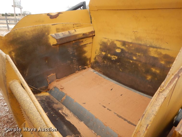 image for item GF9844 Caterpillar 60 scraper