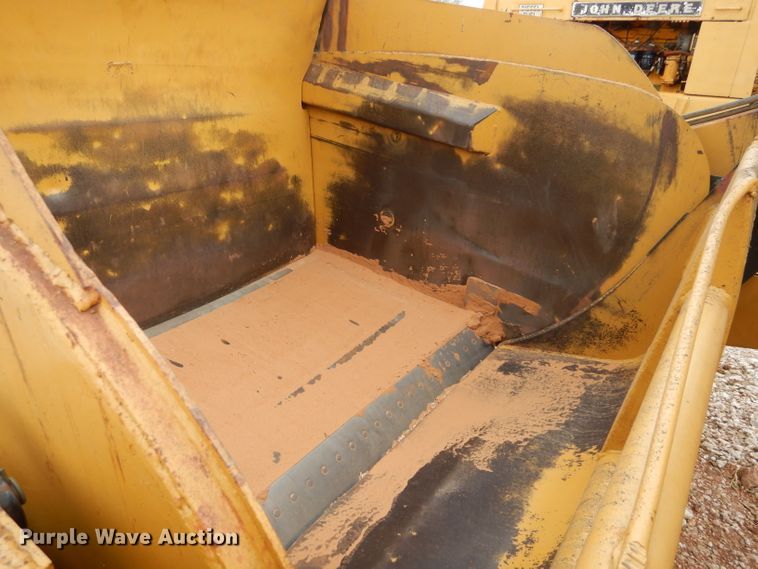 image for item GF9844 Caterpillar 60 scraper