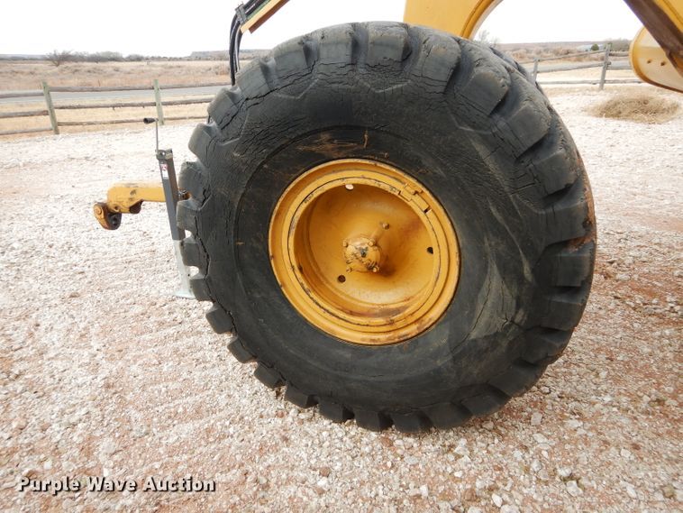 image for item GF9844 Caterpillar 60 scraper