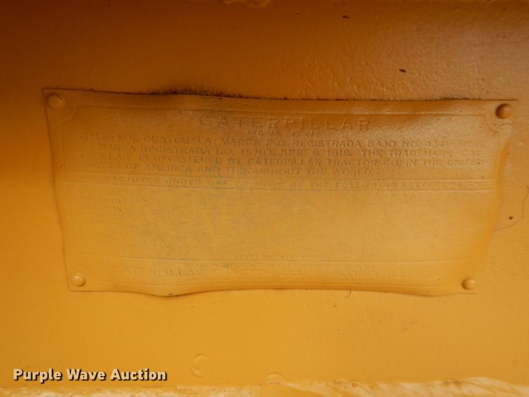 image for item GF9844 Caterpillar 60 scraper