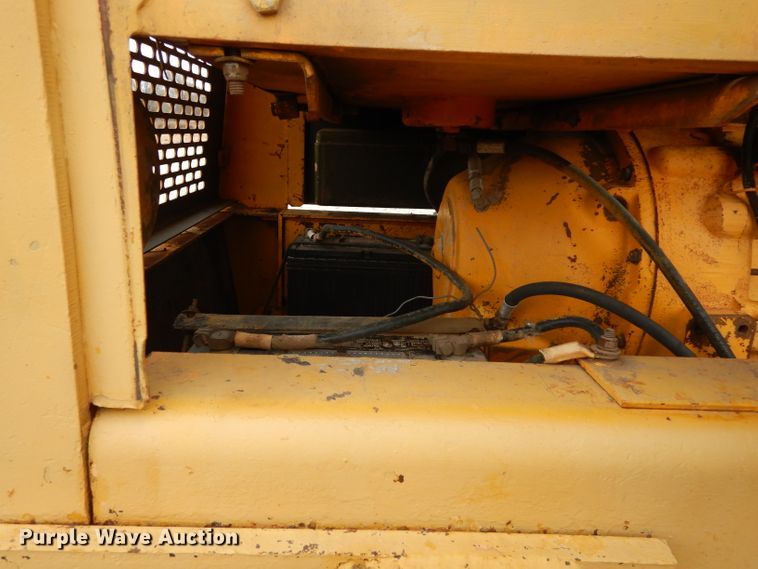 image for item GF9845 1980 John Deere 670A motor grader