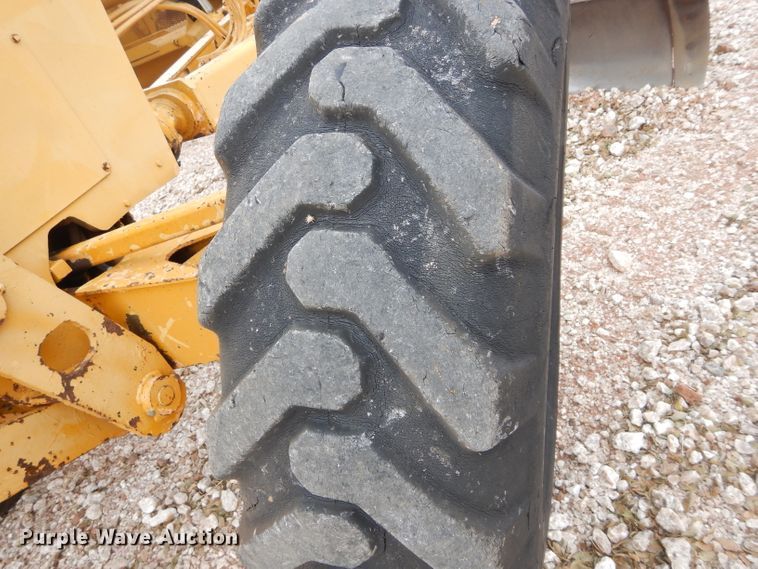 image for item GF9845 1980 John Deere 670A motor grader