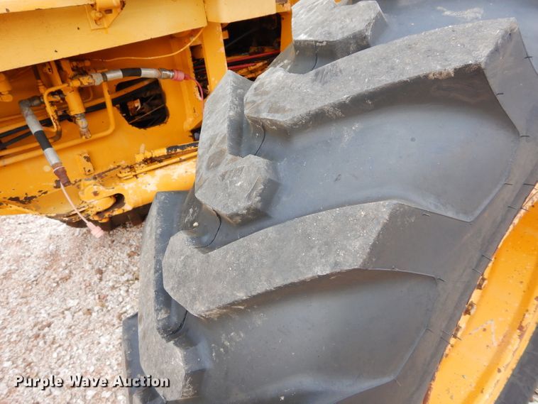 image for item GF9845 1980 John Deere 670A motor grader