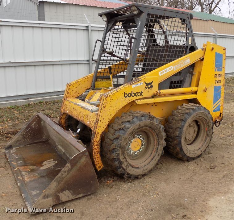 image for item GF9860 1983 Bobcat 743 skid steer