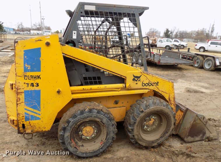 image for item GF9860 1983 Bobcat 743 skid steer