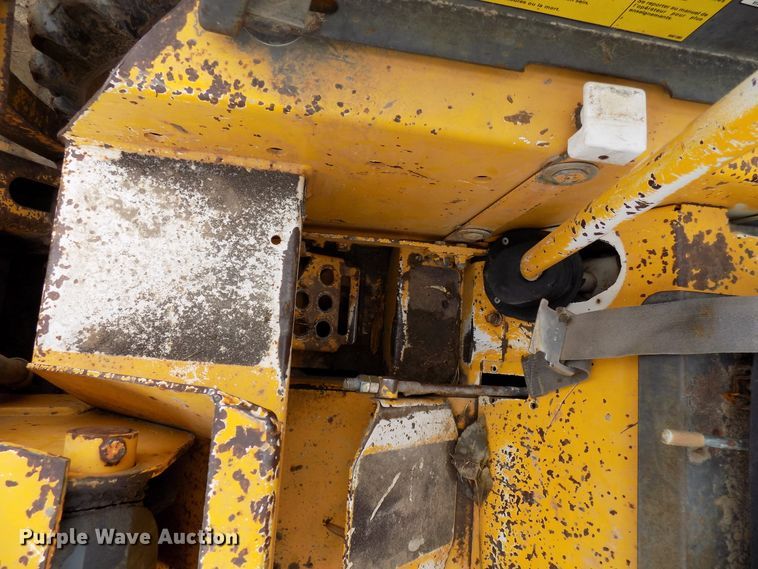 image for item GF9860 1983 Bobcat 743 skid steer