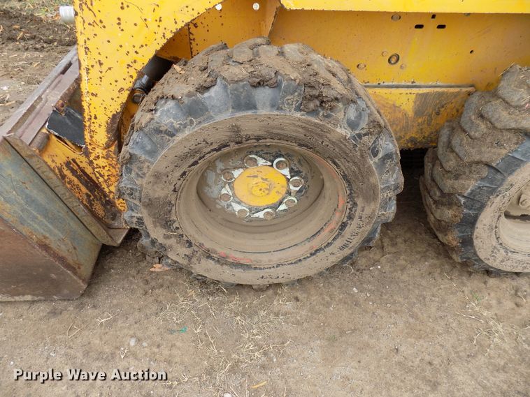 image for item GF9860 1983 Bobcat 743 skid steer