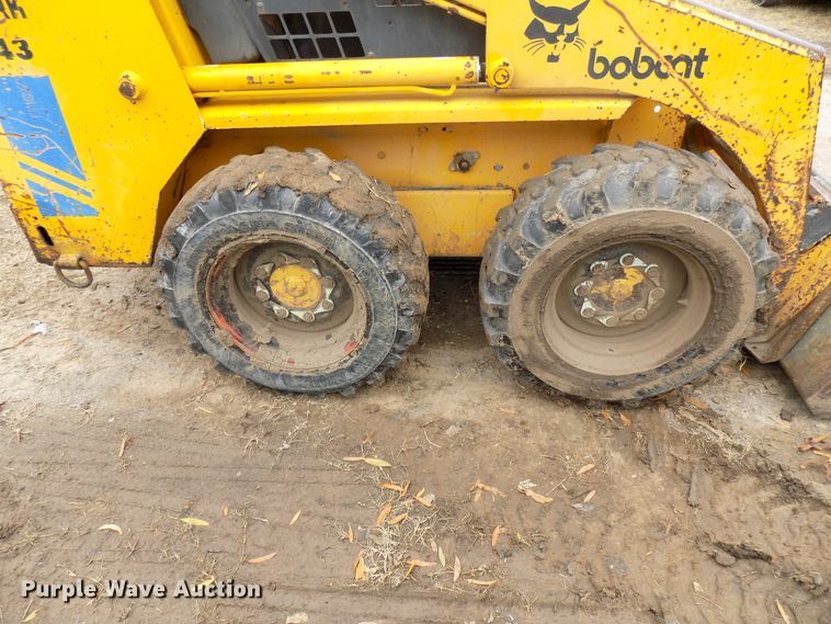 image for item GF9860 1983 Bobcat 743 skid steer
