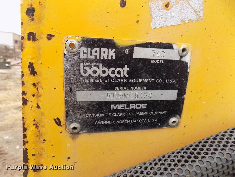 image for item GF9860 1983 Bobcat 743 skid steer