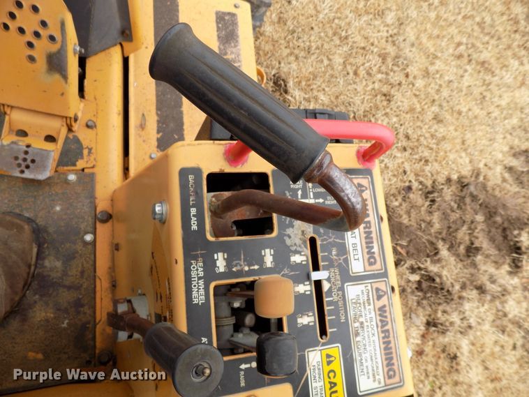 image for item GF9863 1996 Case 660 trencher