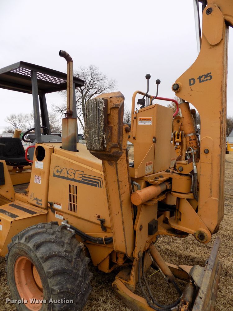 image for item GF9863 1996 Case 660 trencher