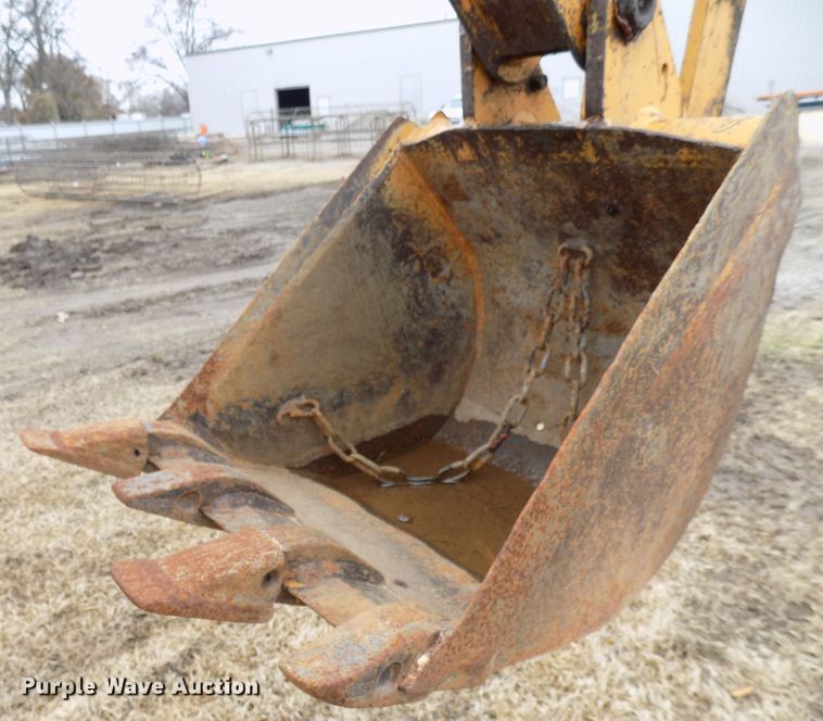 image for item GF9863 1996 Case 660 trencher