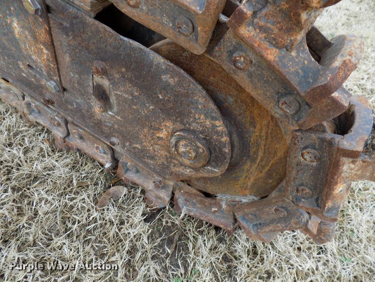 image for item GF9863 1996 Case 660 trencher