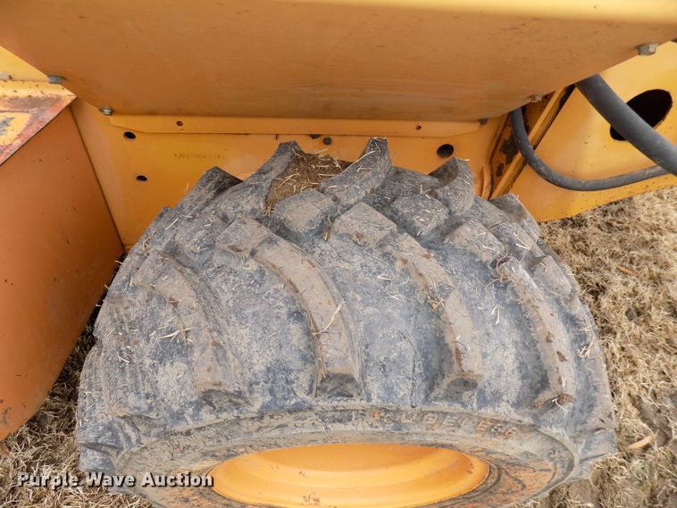 image for item GF9863 1996 Case 660 trencher