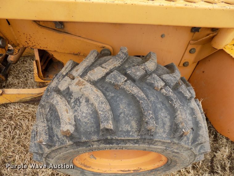 image for item GF9863 1996 Case 660 trencher