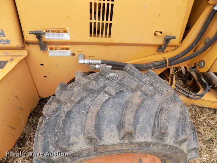 image for item GF9863 1996 Case 660 trencher