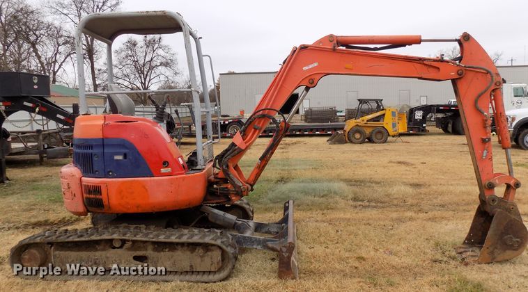 image for item GF9864 2000 Hitachi EX35U mini excavator