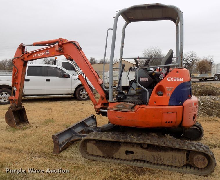 image for item GF9864 2000 Hitachi EX35U mini excavator
