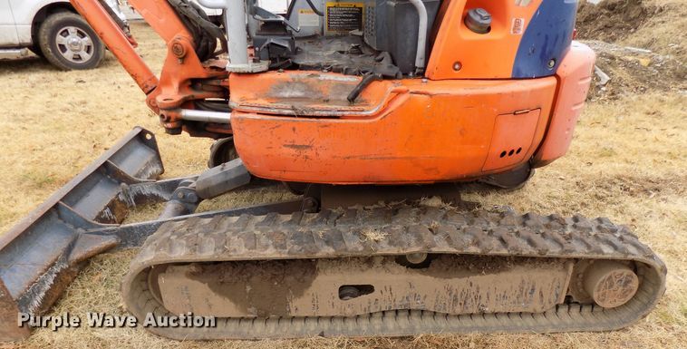image for item GF9864 2000 Hitachi EX35U mini excavator