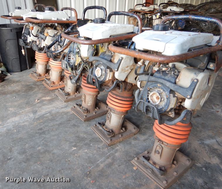 image for item GF9871 Approximately 6 Mikasa MTX-70 plate compactors