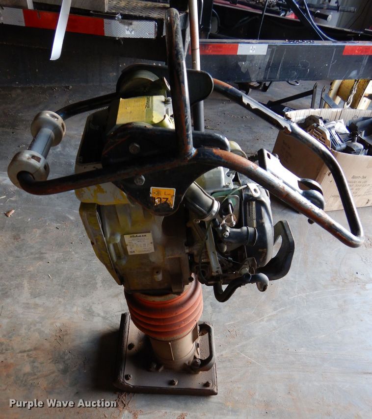 image for item GF9871 Approximately 6 Mikasa MTX-70 plate compactors