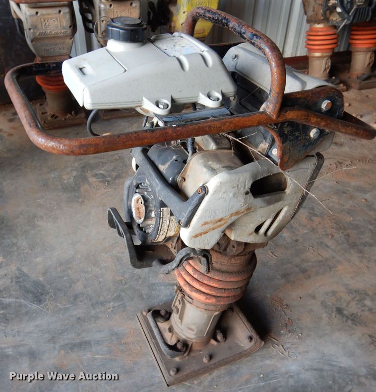 image for item GF9871 Approximately 6 Mikasa MTX-70 plate compactors