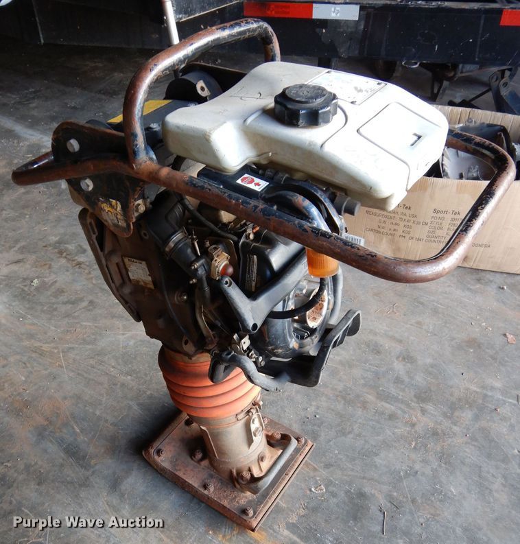 image for item GF9871 Approximately 6 Mikasa MTX-70 plate compactors