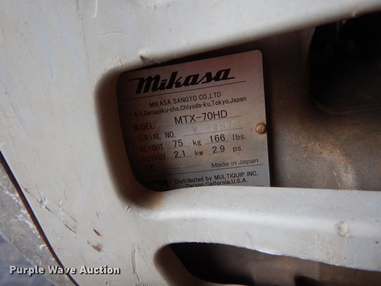 image for item GF9871 Approximately 6 Mikasa MTX-70 plate compactors