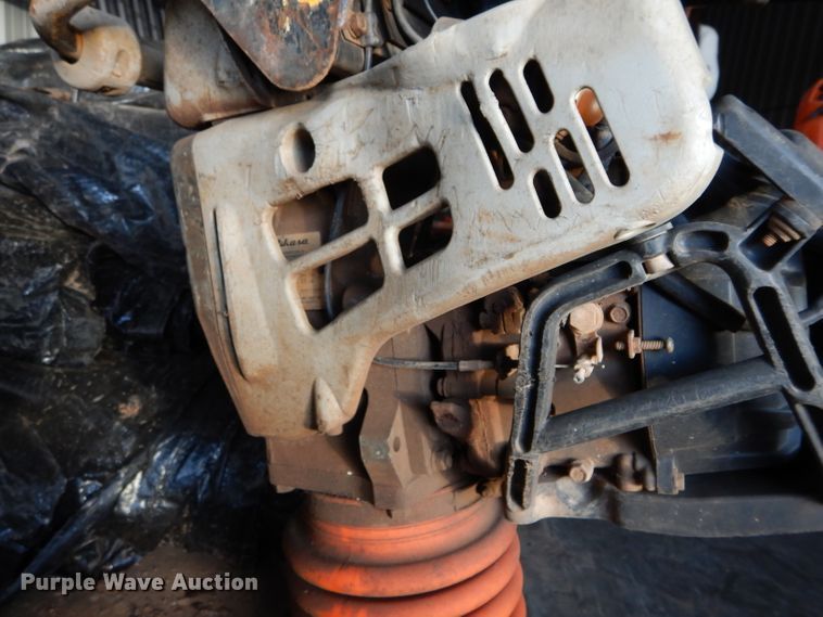 image for item GF9872 Approximately 4 mikasa MTX-80SD plate compactors