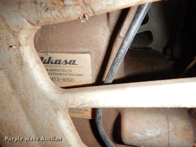 image for item GF9872 Approximately 4 mikasa MTX-80SD plate compactors