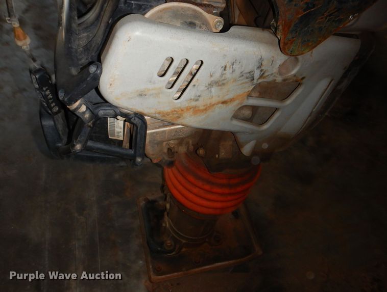 image for item GF9872 Approximately 4 mikasa MTX-80SD plate compactors