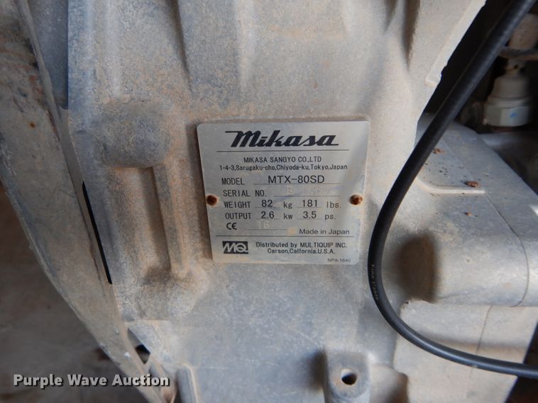 image for item GF9872 Approximately 4 mikasa MTX-80SD plate compactors