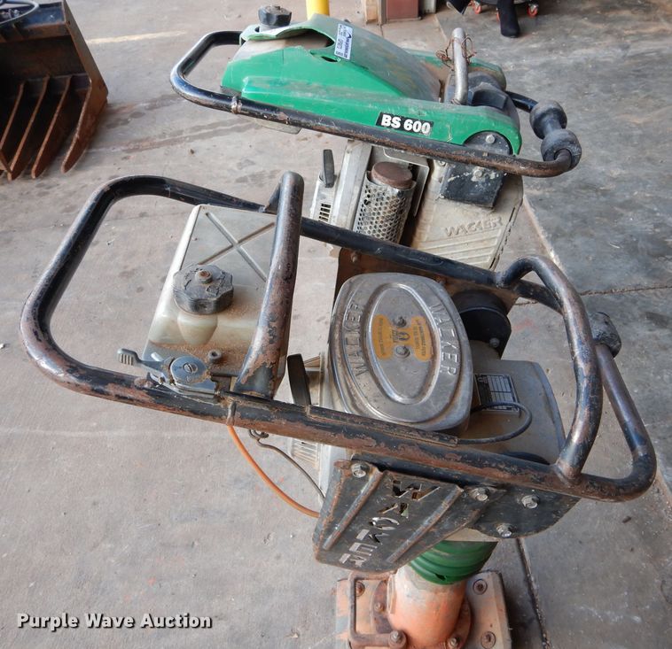 image for item GF9873 (2) Wacker plate compactors