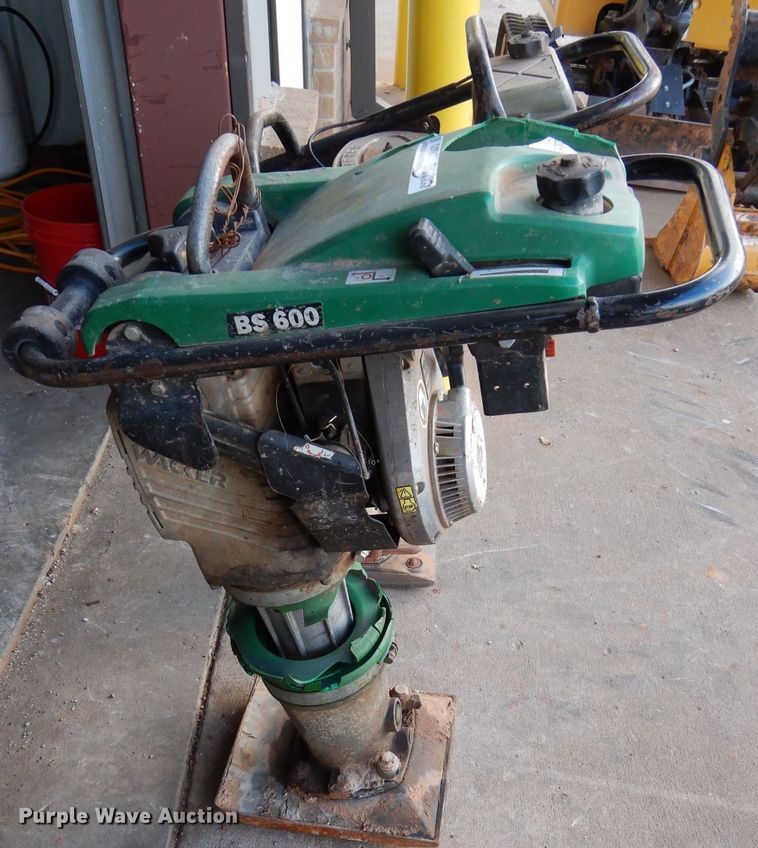 image for item GF9873 (2) Wacker plate compactors