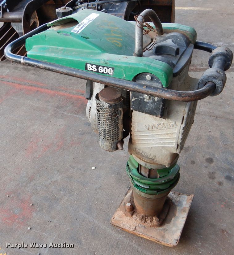 image for item GF9873 (2) Wacker plate compactors