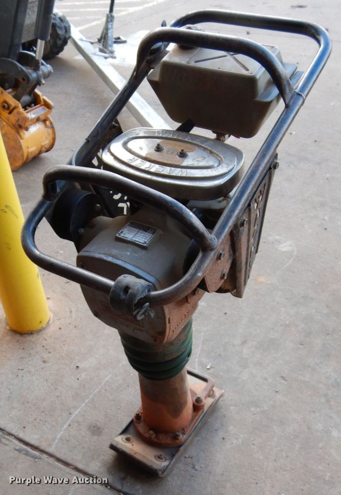 image for item GF9873 (2) Wacker plate compactors